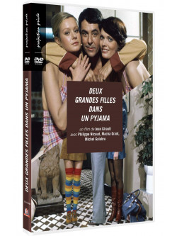 Deux Grandes Filles Dans Un Pyjama [Edizione: Francia]