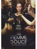 Une Femme Douce (VOSTF) [Edizione: Francia]
